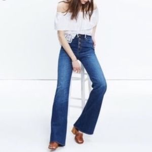 Madewell Flea Market Flare Jeans, with button fly. Blue denim. Size 29
